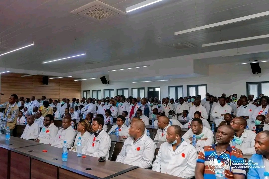 LUALABA : DÉCÈS TRAGIQUE D'UN MÉDECIN ÀKOLWEZI, LA GOUVERNEURE FIFI MASUKA COMPATIT ET PROMET UNE ENQUÊTE POUR FAIRE ECLATER LA VERITE